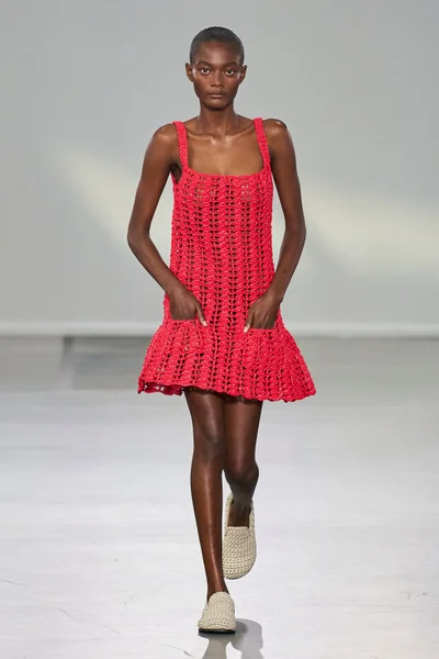 Look 8